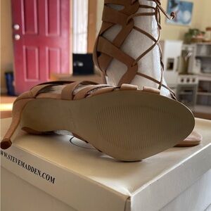 Steve Madden heels. Women size 7.5. Bae Nude color.